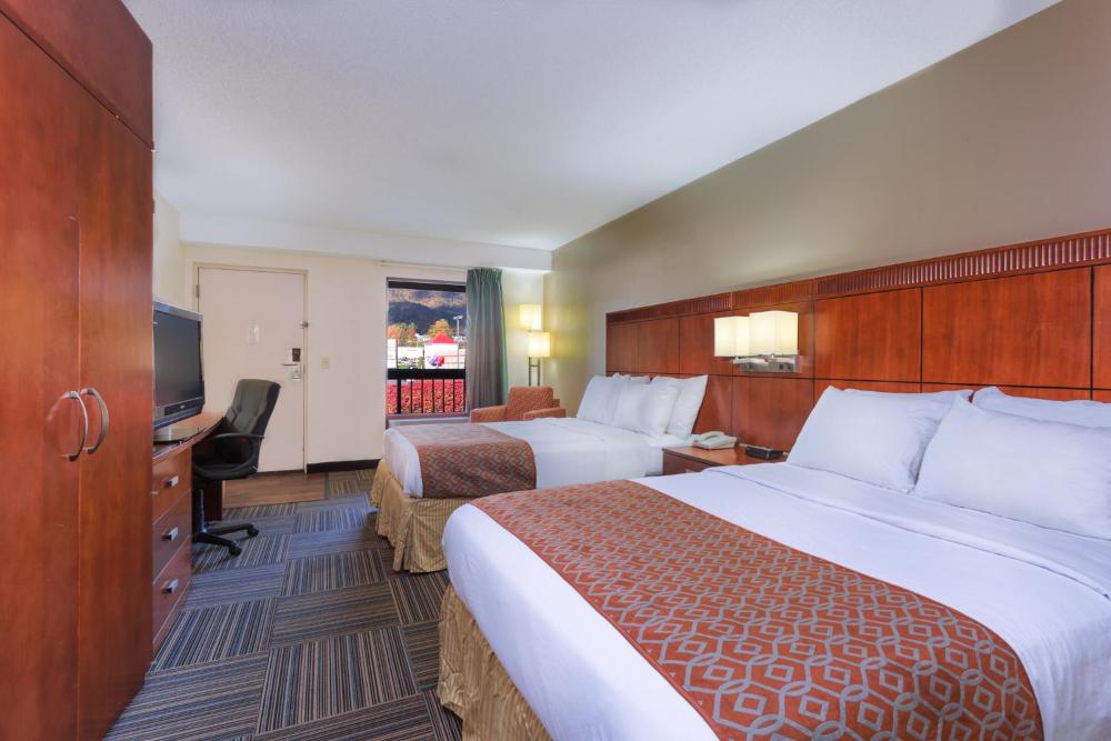 Double Room with Two Double Beds interior